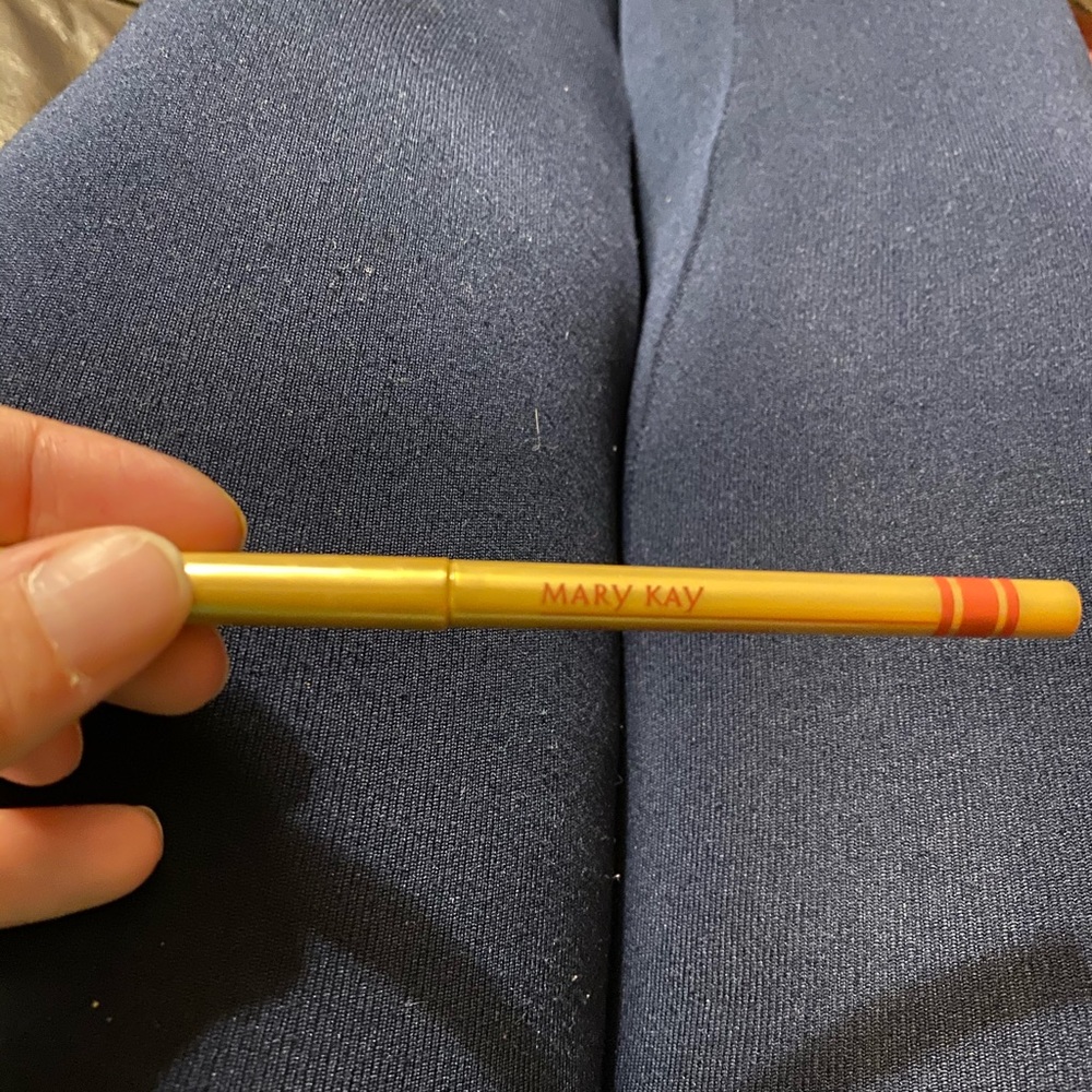 Mary Kay Luxury Liner Lip Pencil - Tawny